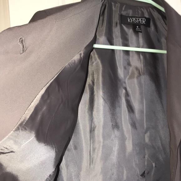 Kasper Gray Suit (skirt & jacket) - Picture 6 of 8